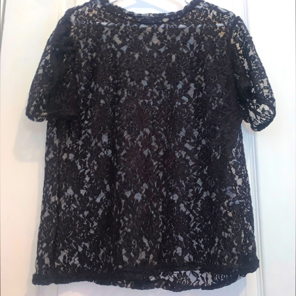ROUGE COLLECTION - LACE BLOUSE TOP